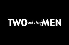 logo serie two and a half men