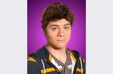 biografia atticus dean mitchell