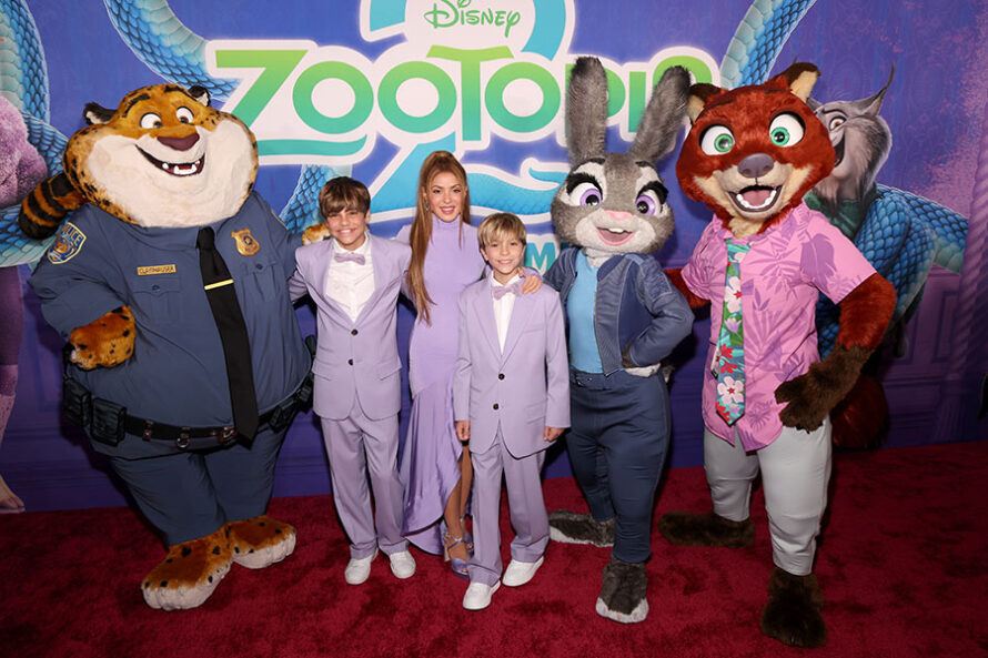Película Zootopia 2: fotos de la premiere 1 shakira y sus hijos en premiere de zootopia 2